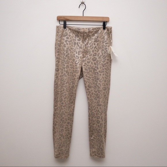 MOTHER High Waisted Seamless Looker Ankle Jeans - Picture 5 of 10